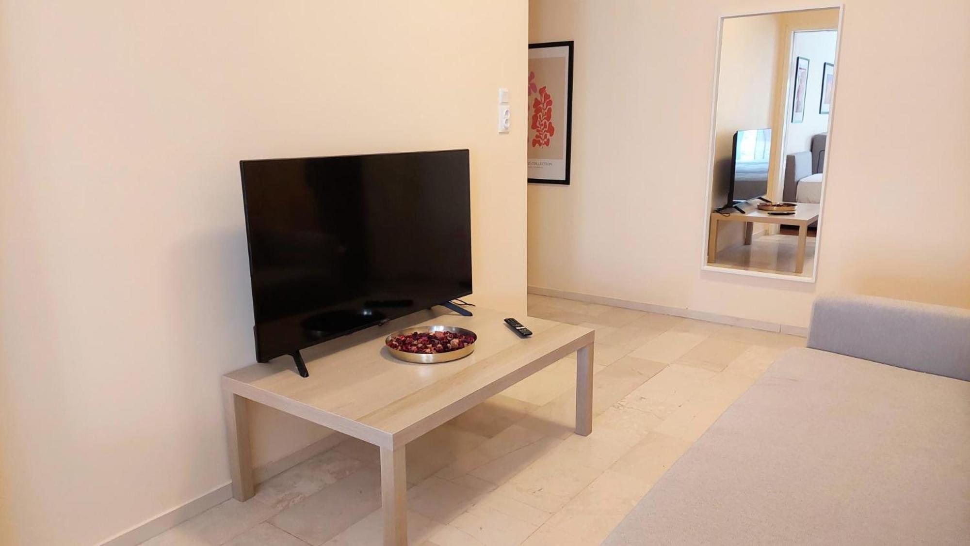 Grand Apartment In Acropolis Museum Atenas Exterior foto